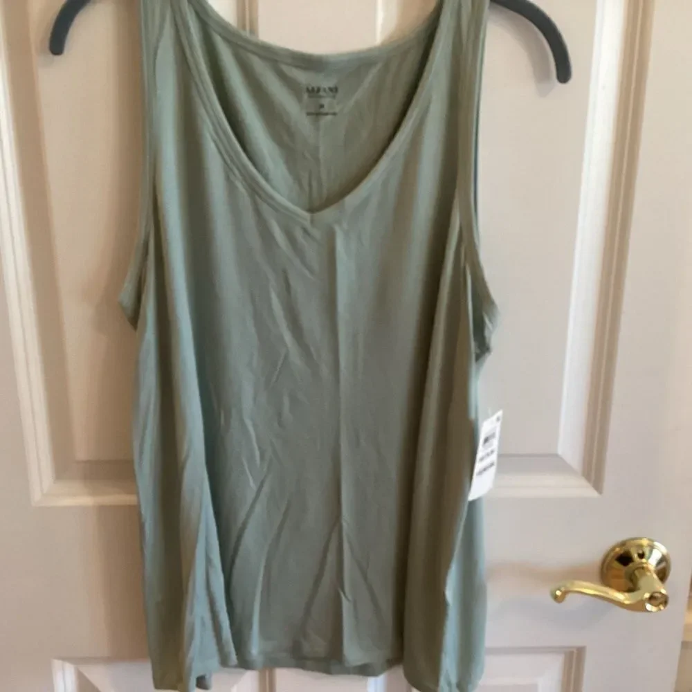 NWT. Alfani Brand Womens Sleeveless PJ Top Jersey Knit, Size Medium